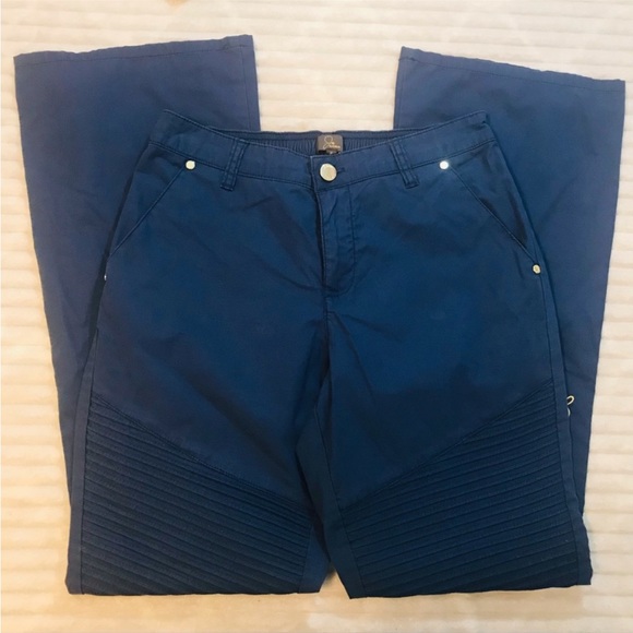 Blue Jannuu scrub set medium - Picture 8 of 10